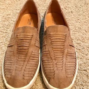Loafer/Tennis shoes - woven details!!